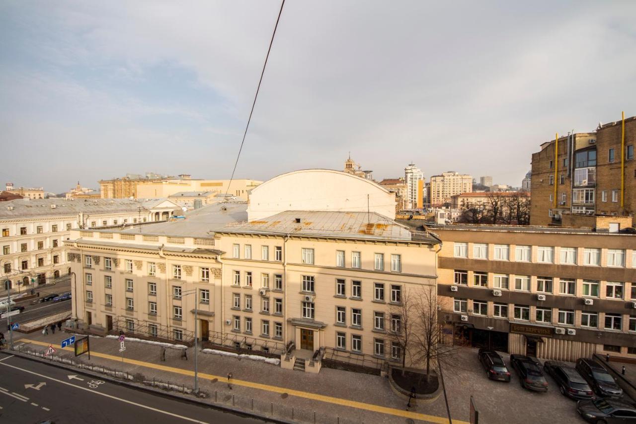 Дизайнерські Апартаменти У Центрі Біля Цуму Kijev Kültér fotó